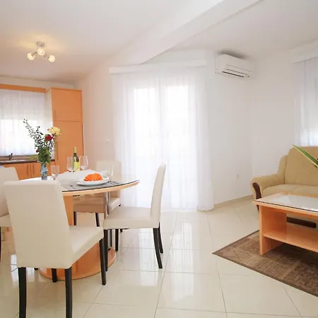 Adriana Apartment